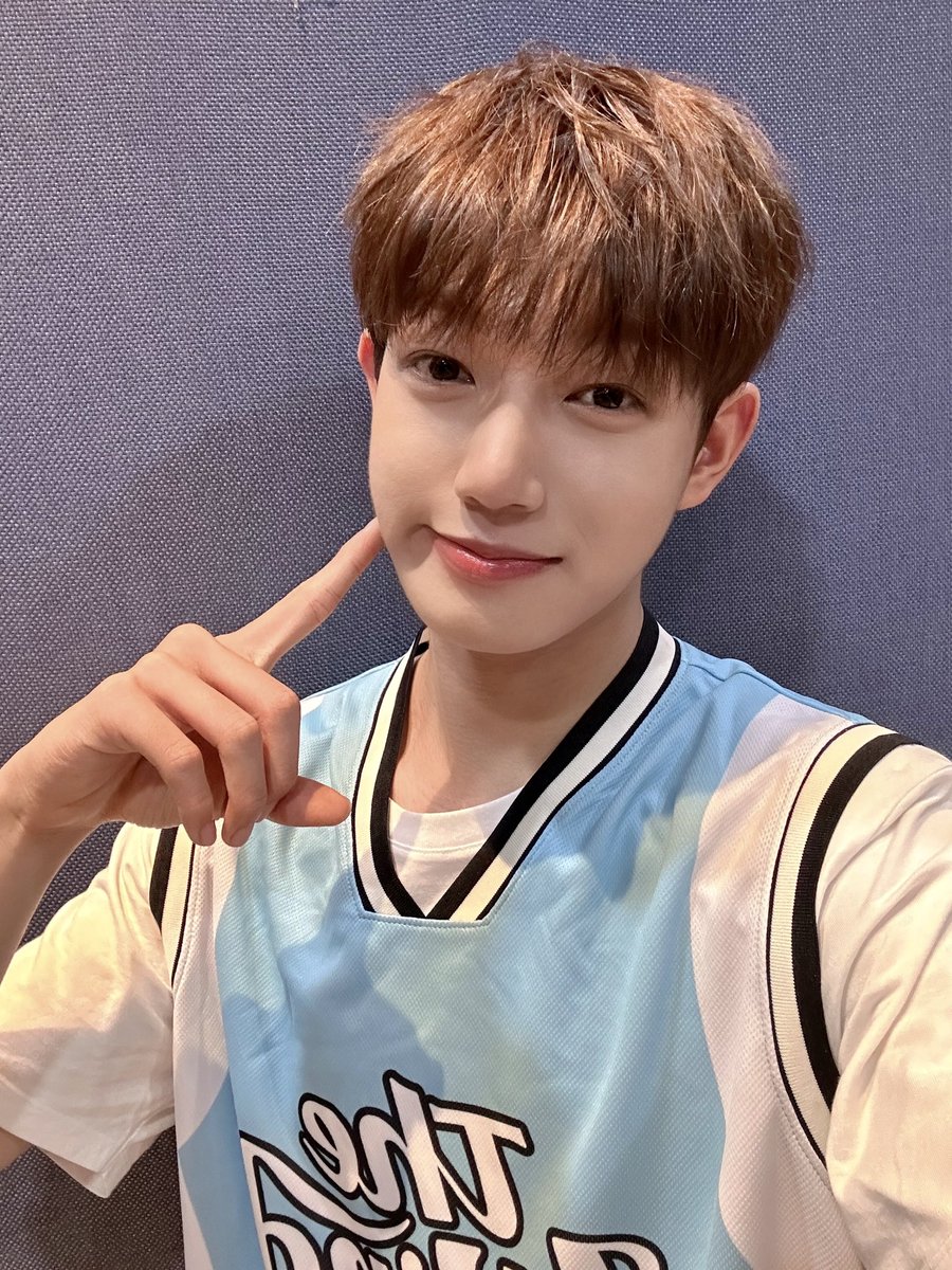 officialTheWind's tweet photo. [📸] #더윈드데이 #THEWINDDAY 

23.08.03
Mnet <#엠카운트다운>

💙Today The Wind💙

#더윈드 #THEWIND #The_Wind 
#Ready_여름방학 #WEGO
#신재원 #김희수 #타나톤
#최한빈 #박하유찬 #안찬원 #장현준 https://t.co/9us1MF2sJA