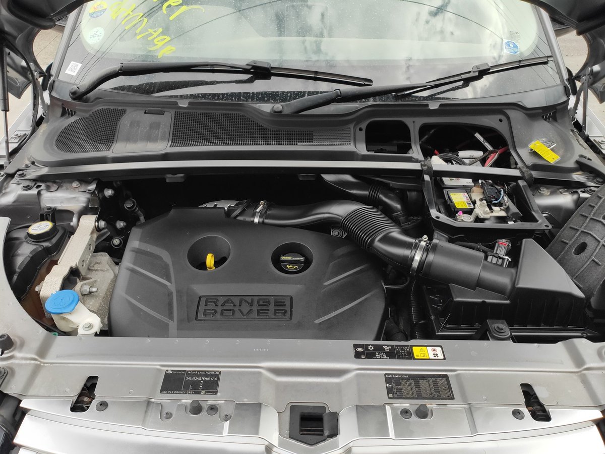 propelauto's tweet photo. #StockUpdate Landrover Car arrived at #PropelAutoParts #SG 

🔥RangeRover Evoque 2.0 Petrol Variant with 9 Speed AWD 2014'🔥

Come &amp; Grab Sapres at #5WoodlandsWalk 

#Landrover #Evoque #2lEngine #9speedGearbox #SingaporeScrapCar #ExportCar #GenuineParts #EvoqueSpares #Rangerover https://t.co/o8acG0lMZr