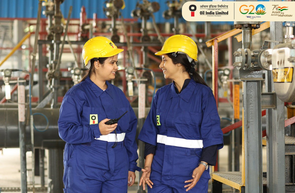 HardeepSPuri's tweet photo. Heartiest congratulations to the management &amp; staff of @OilIndiaLimited, the energy sector major with turnover of ₹41,039 cr &amp; net profit of ₹9854 cr in 2022-23 on being declared the country’s 13th Maharatna Enterprise by @DPE_GoI 

@narendramodi @PMOIndia 
@PetroleumMin https://t.co/ZkK1kAeiSM