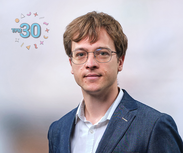 🎉 #TPM30 🎉
The faculty is celebrating 30 years this year.

<a href="/RenesSander/">Sander Renes</a>, assistant professor and economist, sets up cutting-edge IBEX lab for behavioural experiments with the goal to design better rules for decision-making outcomes.

Read here: tudelft.nl/en/2023/tbm/tp…
