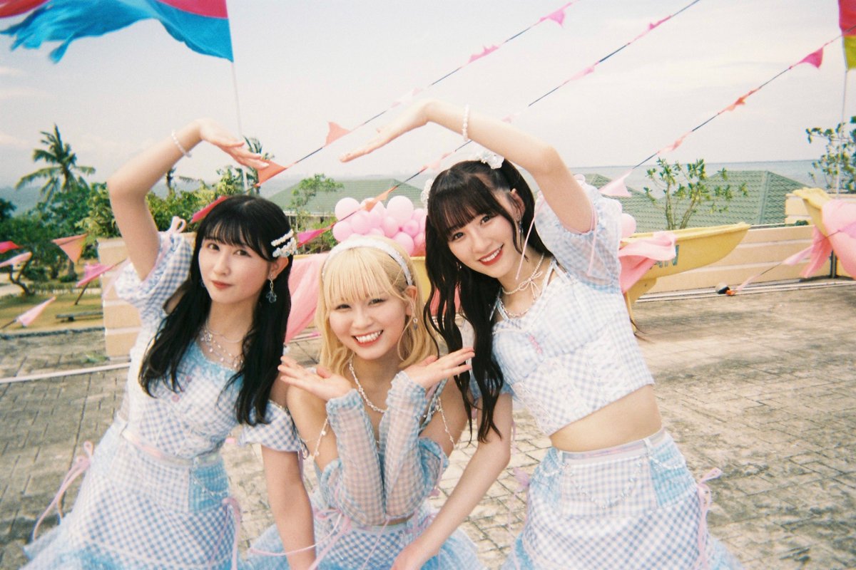 イコラブナツマトペ】 14th Single「ナツマトぺ」 MV撮影より=LOVE