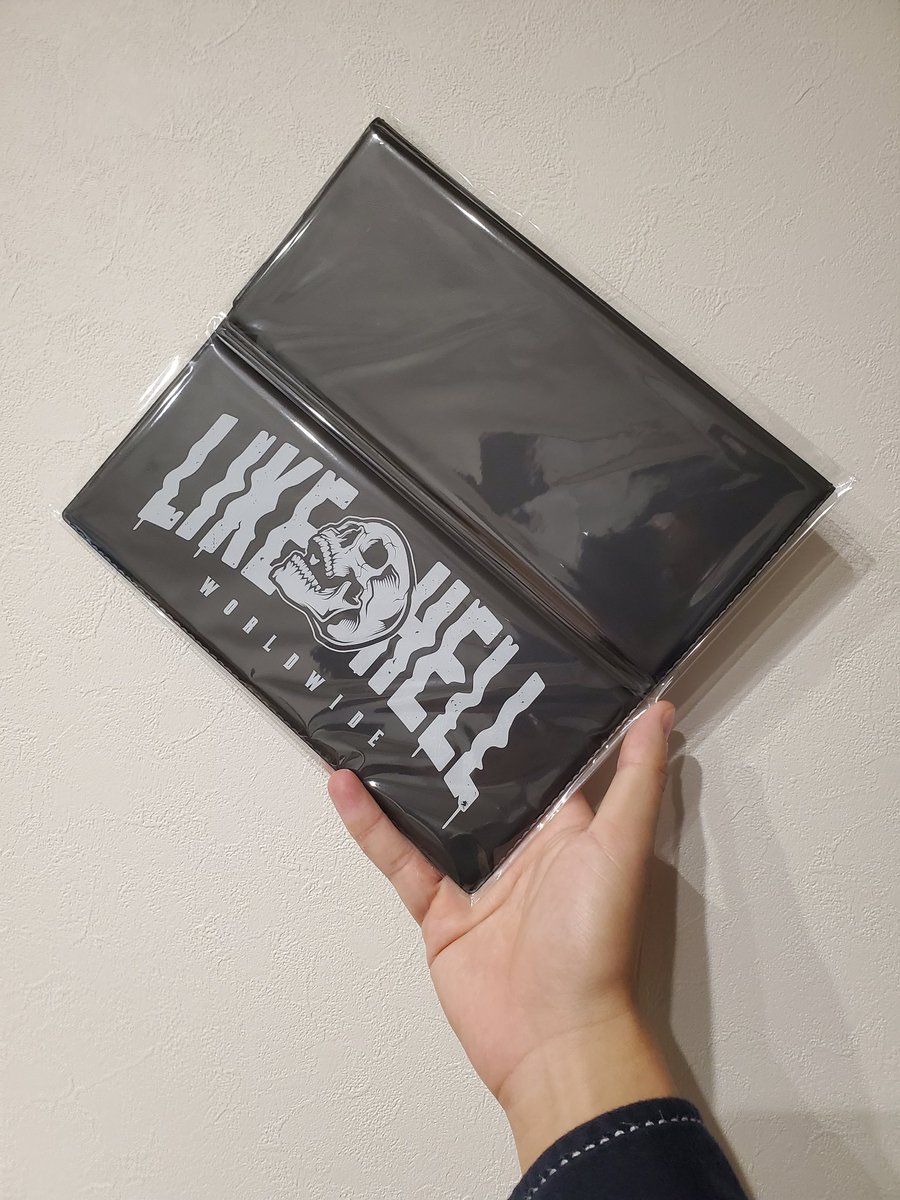969614Black's tweet photo. ライクヘルさんの抽選で当たった
車検証入れ届きました🤍🖤
クリアファイル卒業して
早速使います!
ありがとうございました!(´▽`)
#ライクヘル #likehell #likehelljp https://t.co/JqraVCCaR9