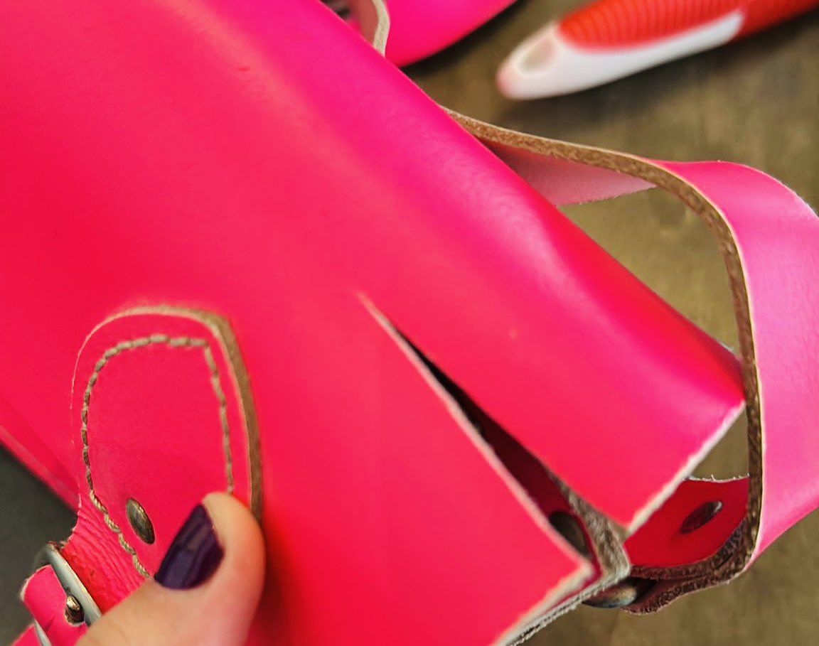 LORENAGC2's tweet image. Sigo sin poder creer qué haciendo un unboxing y con las tijeras, me lleve parte de la bolsa 😰🥲🥹 #omg #unboxingfail