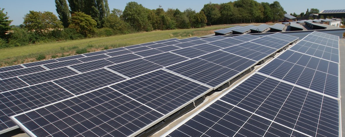 Reducing The Risk Of Fuel Poverty at Howgate Close <a href="/EndFuelPoverty/">End Fuel Poverty Coalition</a> 
97% (950units) more energy generated #EnergyEfficiency from 7KW pv array <a href="/CambridgeSolar/">Cambridge Solar</a> than consumed between June 13th to July 12th from a  2bed home