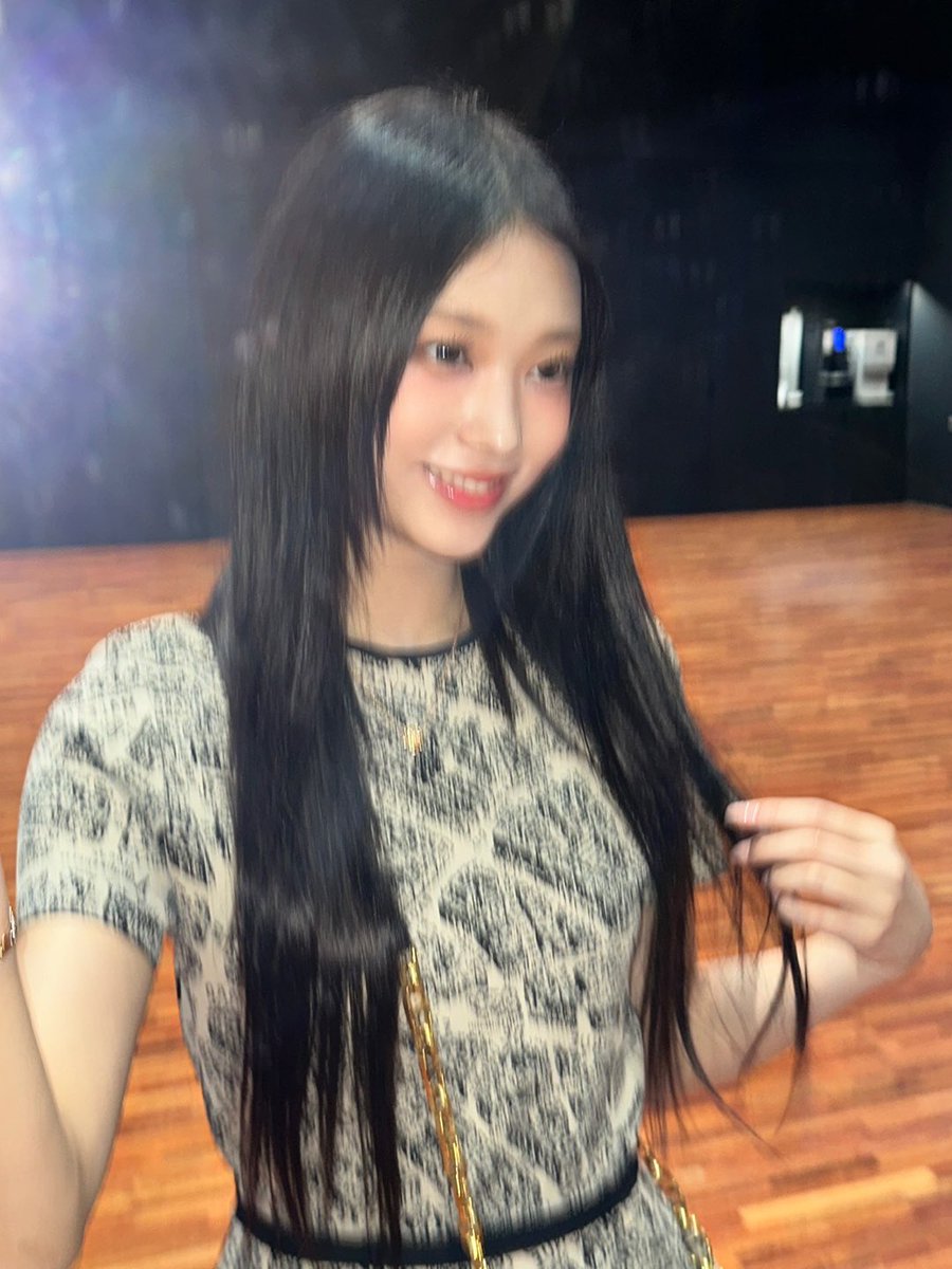 NewJeans tweet media