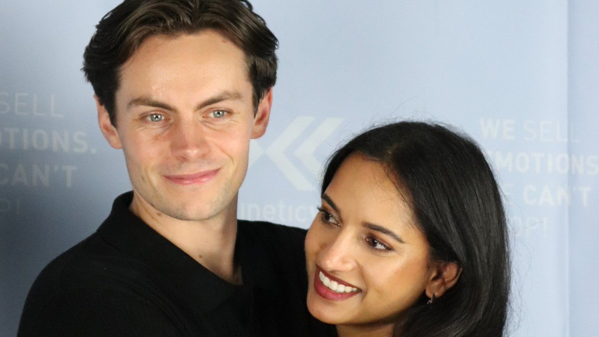 TeamFreddyCUK's tweet photo. Very cute photos of Freddy with Amita and Archie at #TIIM @ITAInstituteCon with @Kinetic_Vibe.
Photo credit: https://t.co/DFPM9fxjut https://t.co/UoerCAkxuy