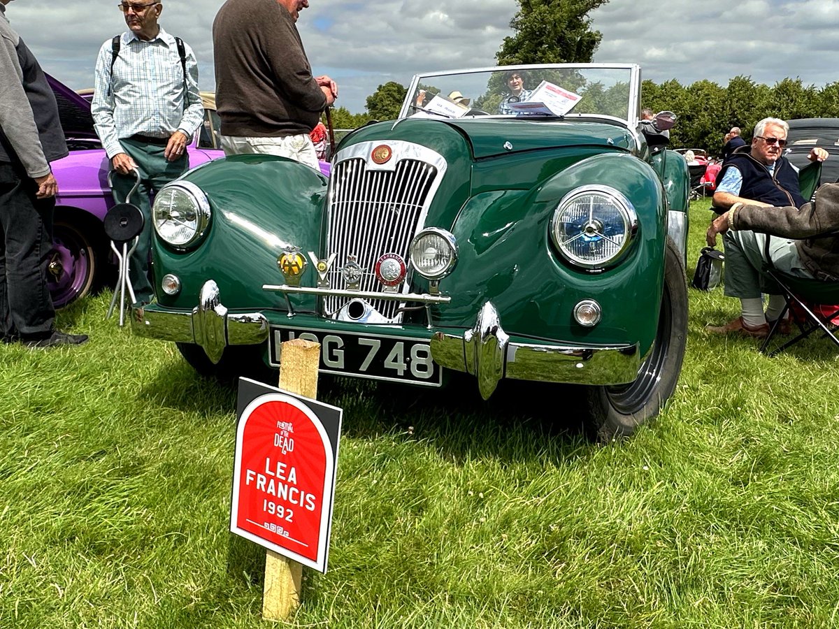 This 50s Lea Francis could only be described as a 'Lea Francis jigsaw'! A rolling chassis, pile panels, 2 engines, and 5 gearboxes in bits... Find out how this dilapidated #classiccar went from a trailer of parts to show winner in 16 months. bit.ly/3Qq5sNE #cars