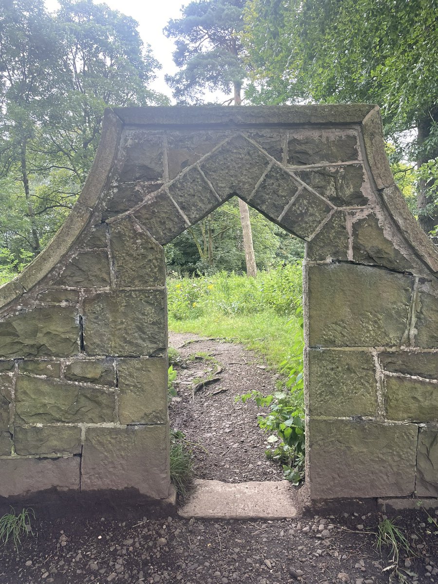 ThomasJStewart's tweet photo. Discovering walking routes I never walked before … only a few miles from my house … God’s creation is wonderful … even on a dull, breezy day.
#Ballymena #Broughshane https://t.co/QaGujX1zRa