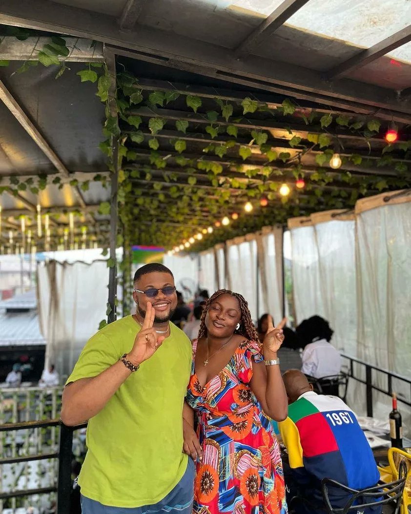 thecheffej's tweet photo. So over the weekend, I and my friend hosted a Sip, Paint &amp; Dine event in Yenagoa, Bayelsa state. It was aimed at igniting the fun moments and creativity in our guests as well as amazing food by yours truly. 
We're looking forward to the next session, stay tuned for more ♥️🔥 https://t.co/szUJ8Ghi4n