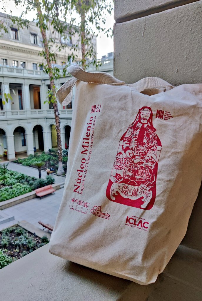 #Hoy es la presentación de nuestro <a href="/Milenio_ICLAC/">ICLAC Núcleo Milenio</a> - estoy feliz y entusiasmada de ser parte de este equipo #extraordinario que crece bajo la dirección de <a href="/FranciscoUrdin/">Francisco Urdinez</a> ✨ hay mucho que estudiar para comprender  #China en #Chile y ALC ✨

👉bello diseño gracias a colab. <a href="/MNHNcl/">Museo Nacional de Historia Natural</a>