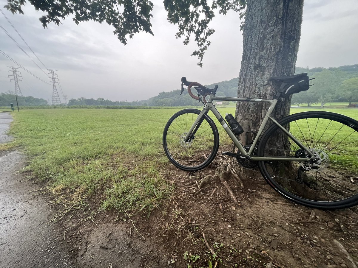 jvansky11's tweet photo. Out on the bike on a rainy day this morning. https://t.co/XnTonkZWS3