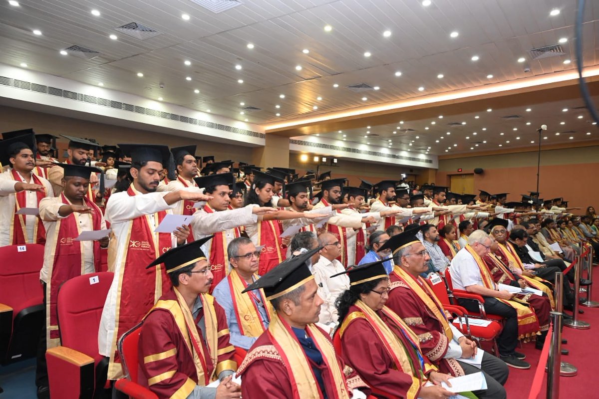 dukerala's tweet photo. DUK held the First Convocation on July 31, 2023 in which the Hon'ble @KeralaGovernor Shri. Arif Mohammed Khan, who is the Chancellor of DUK was the Chief Guest. Shri. Vinod Dham, known as the Father of Pentium Chip was the Guest of Honour, presided by Prof. Vijay Chandru. https://t.co/VuVNbiy3vF