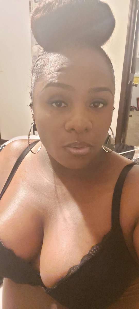 AtlJazziJ's tweet photo. Good morning beautiful people 🌞
How it starts vs how it ends up before getting dressed to leave. I'm still cute before though lol 🤣
#myblackisbeautiful #melininpoppin #atlthick #atl #biggirlsrock #thickgirlsmatter💯🔥🍑💯🍑 #bbwatl #bbwts #ts #tgirlsdoitbetter  #livinginmytruth https://t.co/9h9ym1AT2Y