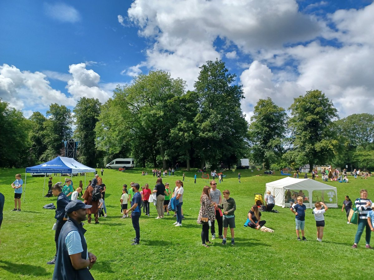 We're up and running in the 🌞 on Day 9 of our @bradfordmdc #HAF2023 #SummerOfFun free activities for children today in Myrtle Park, Bingley @educationgovuk