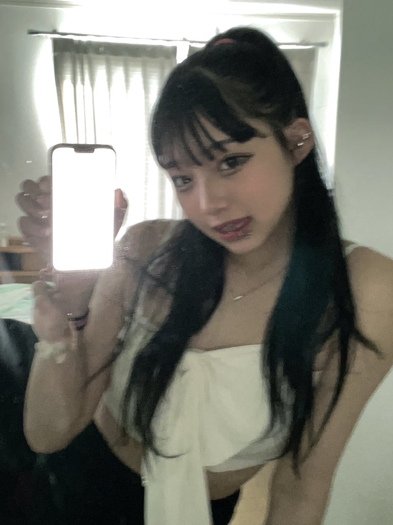 no_1m1's tweet photo. 今日8.3(木)18:00~8.13(日)女子高生ミスコン３次審査がスタートです💕✨

ミクチャ配信以外にもTwitterの投票などあります‼️

このツイートをリツイートしてください🙇🏼‍♀️🩷

応援宜しくお願いします😔🩷

https://t.co/U3K9atJrZ1
↑↑↑
上のリンクで投票宜しくお願いします😿

 #女子高生ミスコン https://t.co/vAiOE6fy9x
