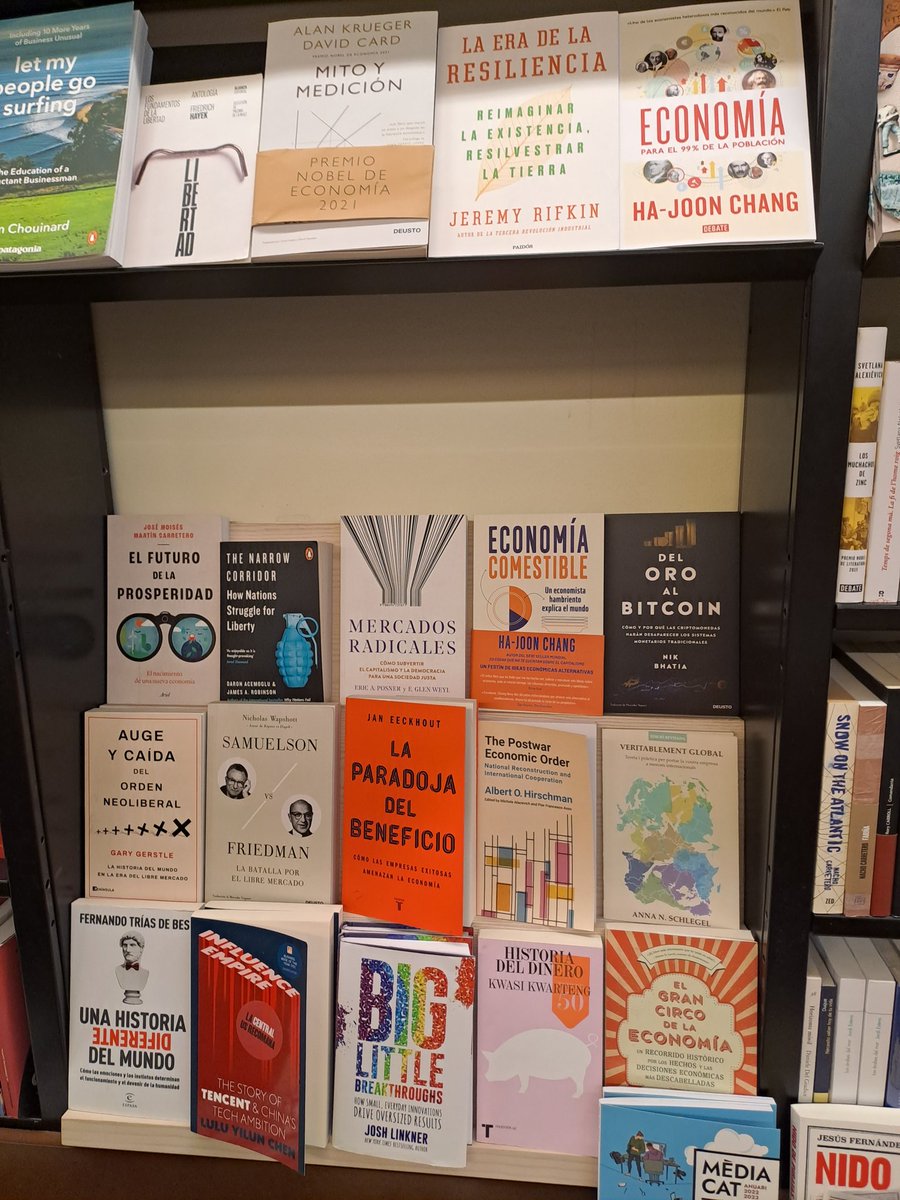 BeccaBengoechea's tweet photo. Out and about in Barcelona, and what should I see... a LOT of @PrincetonUPress books, in English and in translation 👀 Made my little publishing heart so happy 🥰 https://t.co/dNJsLHhItt