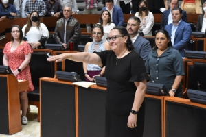 enrique_roma_'s tweet photo. Se cumple el 1er año de @Lumelagodinez como presidenta de la @CEDHJ y lo celebra con bajos números de recomendaciones emitidas, respecto años previos (como si no hubiesen temas); acusaciones de sus consejeros; un proyecto de presupuesto rechazado; y reclamos de organismos #DDHH https://t.co/cPQ4522hi7