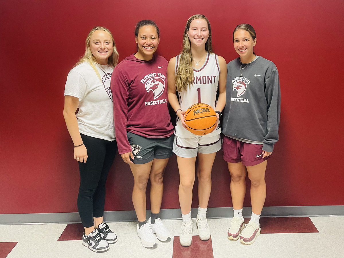 KendallBerger_2's tweet photo. So excited to receive an offer from @FairmontWbb. Thank you for this amazing opportunity! Shout out to all the fairmont coaches for an amazing tour. https://t.co/9sPdVOzSv1