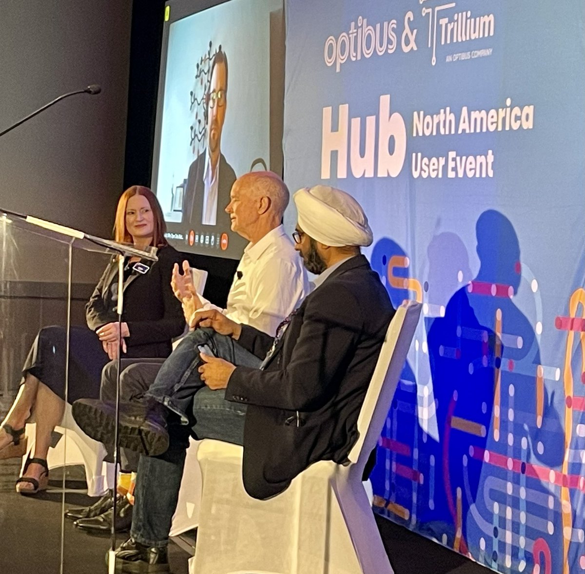 mobilit_io's tweet photo. At #optibushub we are deep diving on the question of data standards and interoperability. Excellent seeing Minnesota DOT work on seamless #maas interoperability. The @FTA_DOT is leading the way to drive standards and data interoperability. #publictransportation https://t.co/sJhXQpBmQp