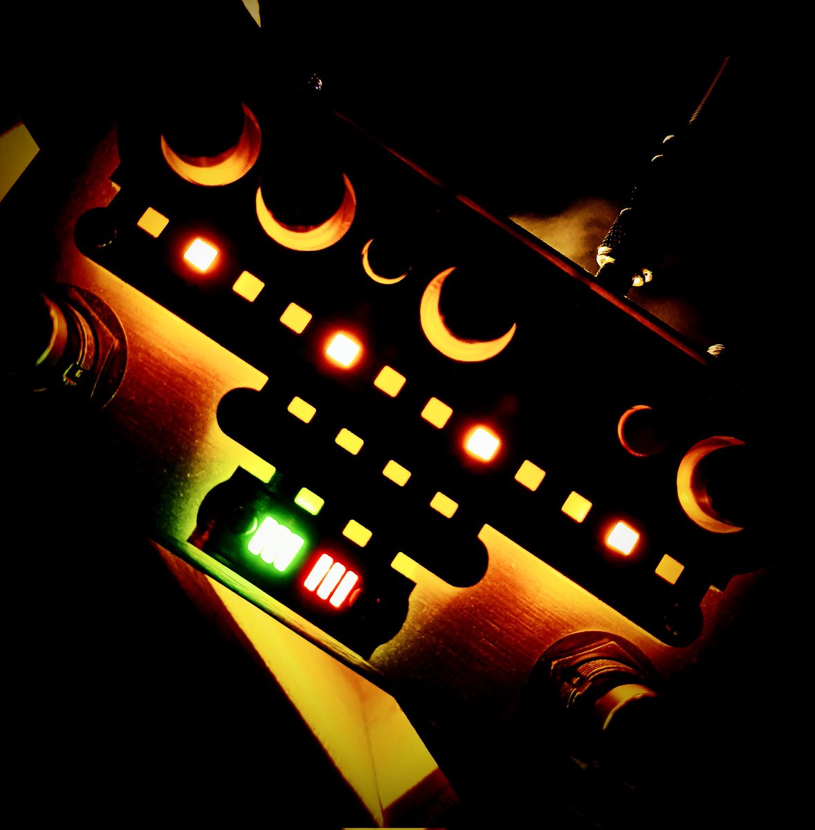 svisound's tweet photo. #night #lights of #fuzz #guitarpedal #FuzzGenetic https://t.co/wlX87fpd7a