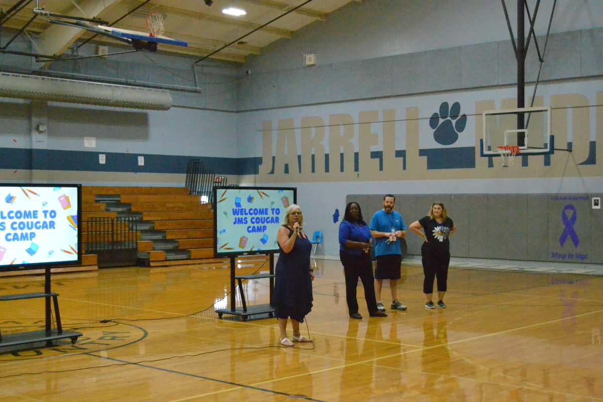 ap_jms's tweet photo. JMS has started off the year with our Cougar Camp for incoming 6th grade students.  Students received information about middle school, took a tour, and played some games.  Welcome to Cougar Country 6th Graders!!  #OneCommunity https://t.co/MNoF1LU3g5