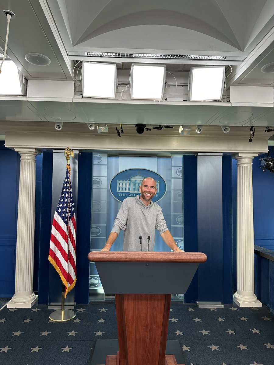 Conf de press de <a href="/AdrianMannarino/">Adrian Mannarino</a> après le titre à Newport demandant une année que sur gazon !