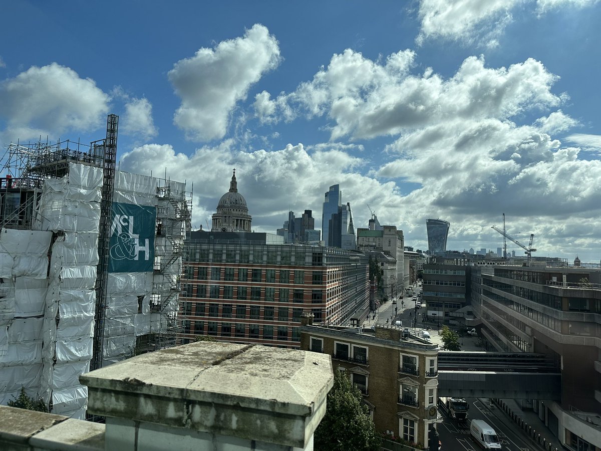 flooringsols's tweet photo. Site visit today in London 🇬🇧🇬🇧working with @hyattregency at the Blackfriars project. https://t.co/g3tuzz5MuN
