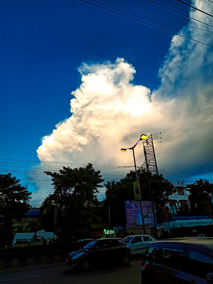 CLOUDS

📸 SUKANYA DUTTA

DEVICE :- <a href="/OPPOIndia/">OPPO India</a> F11
#shotonoppo

<a href="/Pindle_India/">PINDLE INDIA 🇮🇳</a>
pindle.io/web/share?sid=…