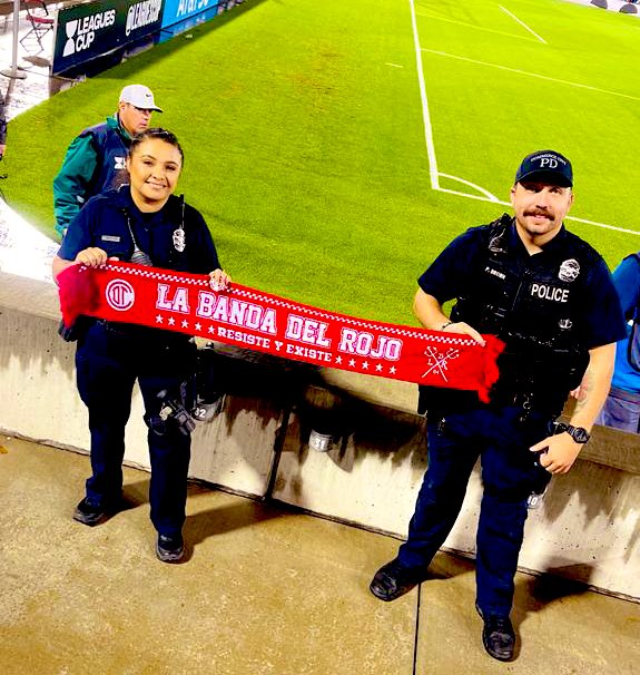 LBR2004's tweet photo. Directamente de Saint John de las Huertas ! 

@TolucaFC es GRANDE 🇦🇹♥️👹

Abrazo enorme para esta oficial de Denver que no olvida su tierra 🇲🇽

Mañana nos vamos a Kansas City, por revancha, cold beer y unas costillitas BBQ !!!

Vamos Los Malditos Diablos Rojos carajooo 🔥 https://t.co/GfZtQmCIv8