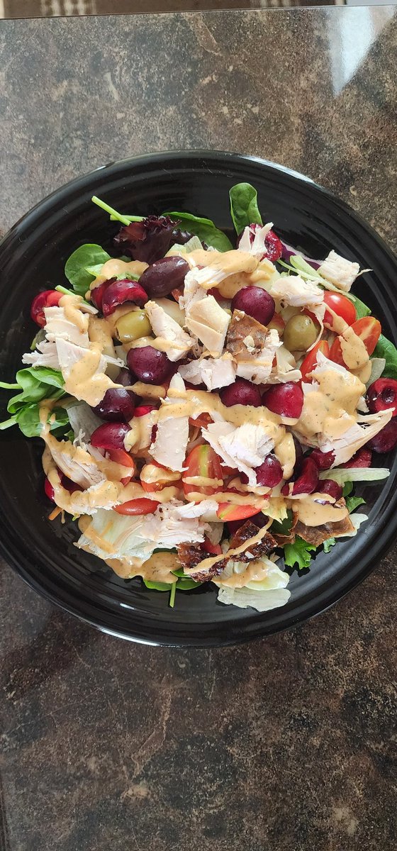 robin_durant's tweet photo. Trying the eat healthier...how long will it last? #healthy https://t.co/o5bQuQmqLm