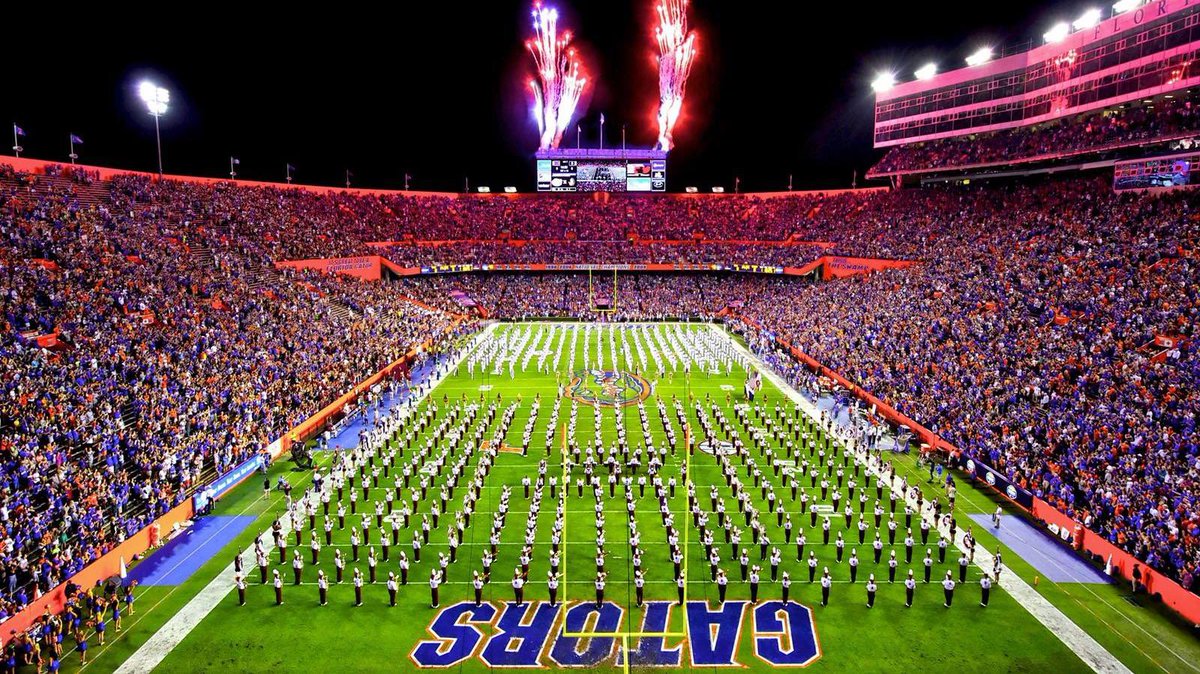 After having a great conversation with @CoachRobSale, I am grateful to announce that I have received an offer from The University Of Florida!! #JURY #AG2G @KalaniuvaluAlai @BishopGormanFB @GatorsFB @BrandonHuffman @adamgorney @GregBiggins