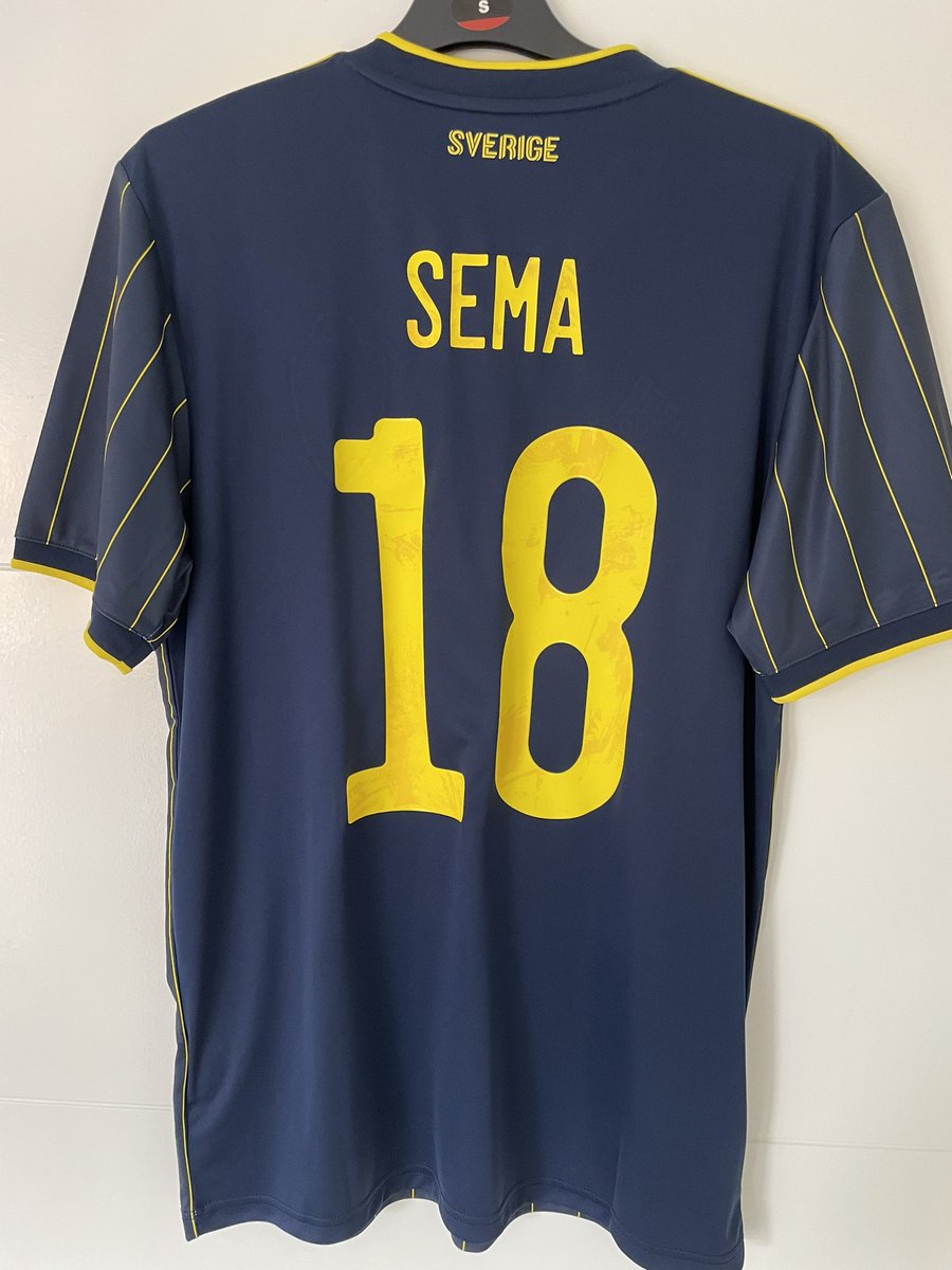 LaursenB's tweet photo. Maybe one for my fellow Hornets out there. Sweden away shirt, brand new with tags. Men’s size medium. Official King Ken player print (direct from adidas) £35 inc UK delivery #watfordFc #Sweden #FootballShirt #adidasFootball #KenSema https://t.co/SiIGuOky2f