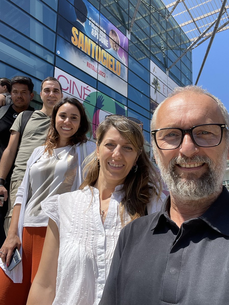 Deluxe Spain tweet media