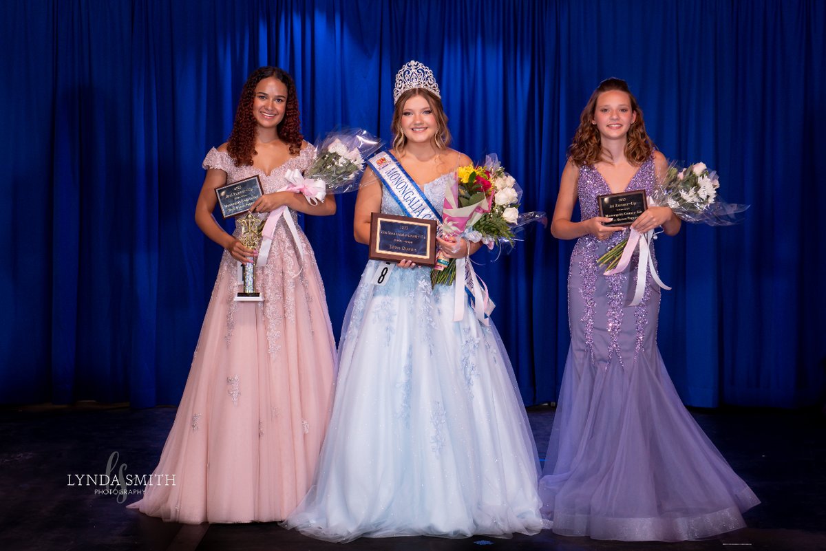MonCountyFairWV's tweet image. Your 2023 Monongalia County Fair Teen Queen, Madison Warnick.  1st Runner Up - Bailee Tacket and 2nd Runner Up - Brooklyn Shrewsberry. MonCountyFair.org #moncountyfair #moncounty #morgantown