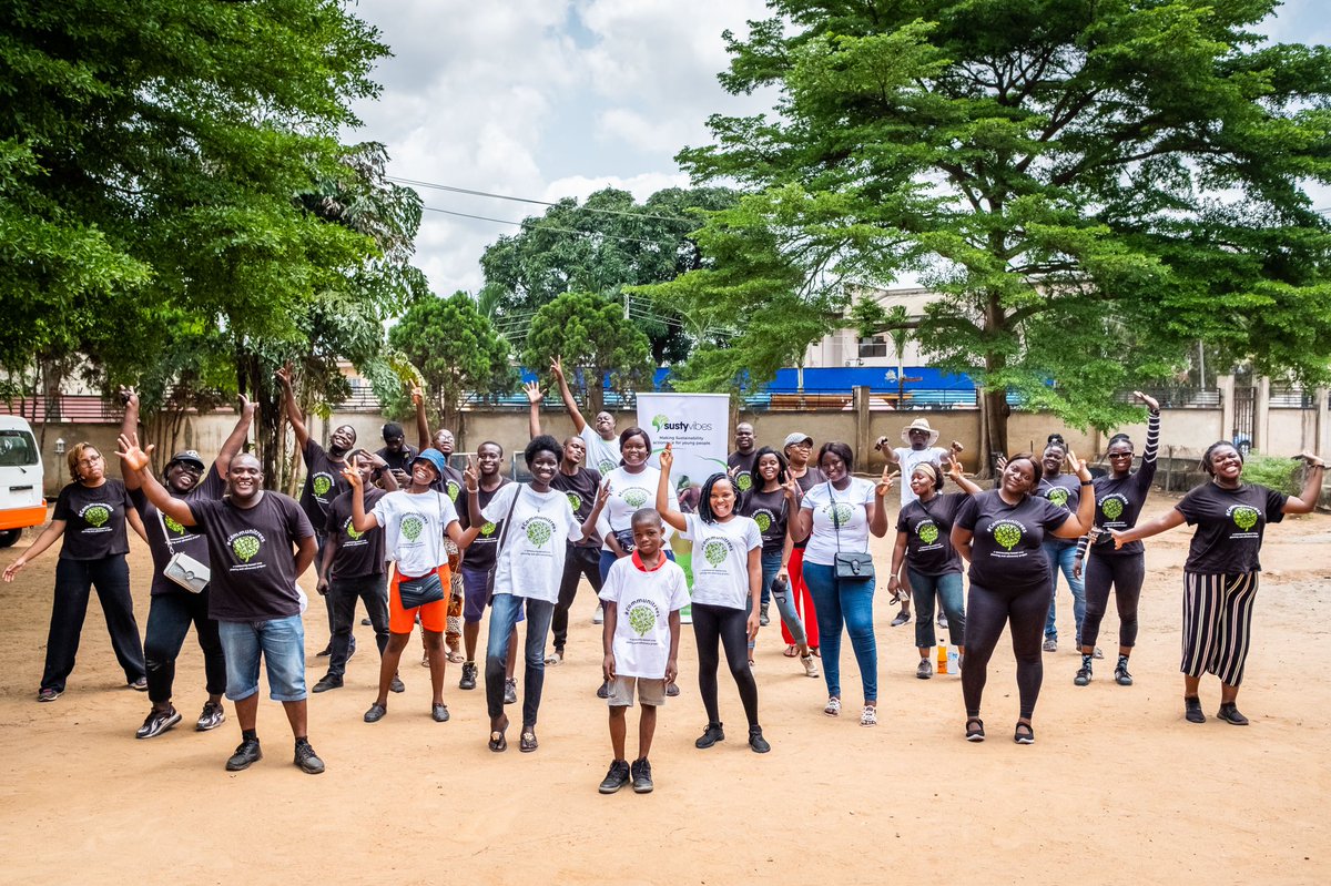 SustyVibes's tweet image. Trees are Incredible! They give us fruits, medicine, and help biodiversity thrive, making our planet healthy. 🌎

Here’s a throwback to #Communitrees  where we’ve planted 5000+ indigenious trees all over Nigeria. 

We’re thrilled to continue our efforts towards protecting…