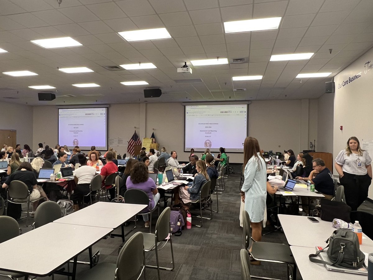 erinscpps's tweet image. Improvement in student outcomes depends on system-wide support for change in classroom instruction and increased student learning. @SCPPS C&amp;amp;I leaders work WITH teachers to finalize essential learning and collectively commit to improving student outcomes. #PLCHeavy @SolutionTree