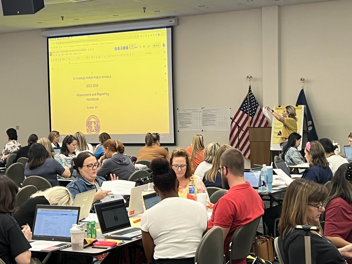 erinscpps's tweet image. Improvement in student outcomes depends on system-wide support for change in classroom instruction and increased student learning. @SCPPS C&amp;amp;I leaders work WITH teachers to finalize essential learning and collectively commit to improving student outcomes. #PLCHeavy @SolutionTree