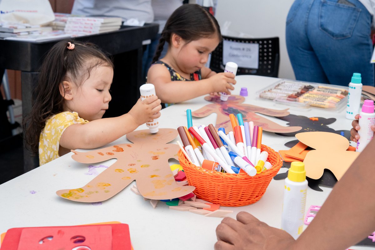 kidango's tweet image. @Kidango @SOMOSMayfair @AlumRockUnion proudly opened the César Chávez Early Learning Center to provide families with preschool care, kindergarten, individualized instruction for children w/ disabilities &amp;amp; more. Learn more:  👶🎒kidango.me/cc  #CCELC #Preschool