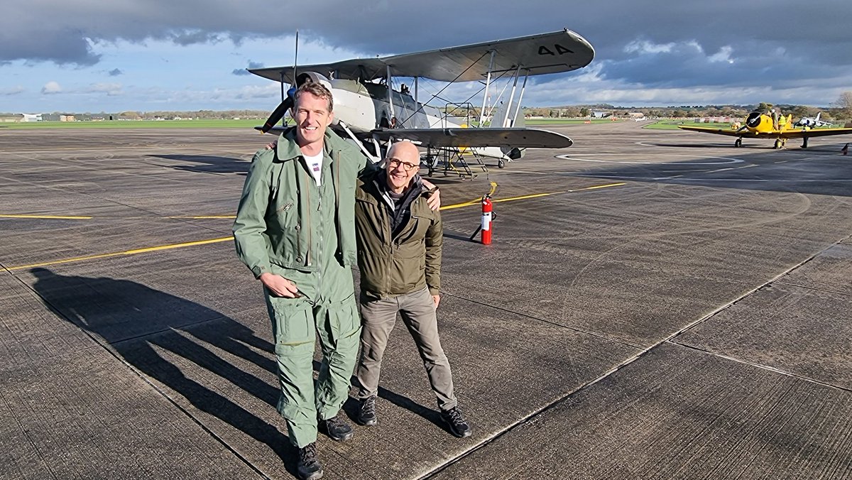 BillLocke3's tweet photo. Last November I had a superb day's filming with @thehistoryguy and the magnificent @NavyWingsUK Swordfish at Yeovilton, though the pic suggests I've shrunk even more than usual...You can see the results in our film that launches on @HistoryHit tomorrow https://t.co/H28YxJwz5J