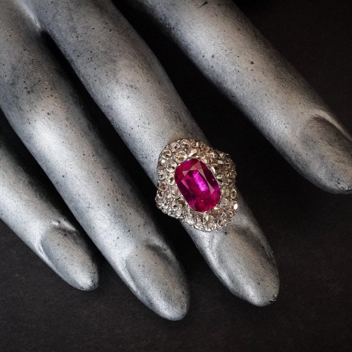 JoganiGallery's tweet image. #jogani #joganiGallery #gemstones #antiquejewelry