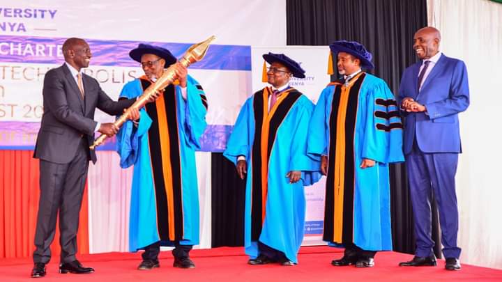 jpokwiri's tweet photo. 2/3: The #OpenUniversityofKenya will provide opportunities for higher education to a large number of students who have been unable to gain access to conventional institutions due to their locations or socio-economic backgrounds. https://t.co/vlvNM1hXAa