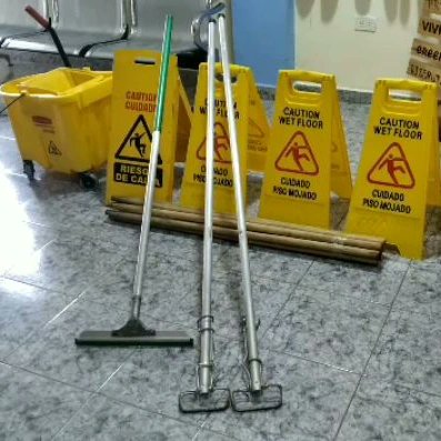 Para garantizar instalaciones en óptimas condiciones en el IAAMINTI, se tapizaron sillas de médicos residentes y en el área de toma de tensión. 

🫂 ¡Tenemos la intención de servir! 

#Iaaminti #Salud #Tinaquillo #Cojedes #Venezuela