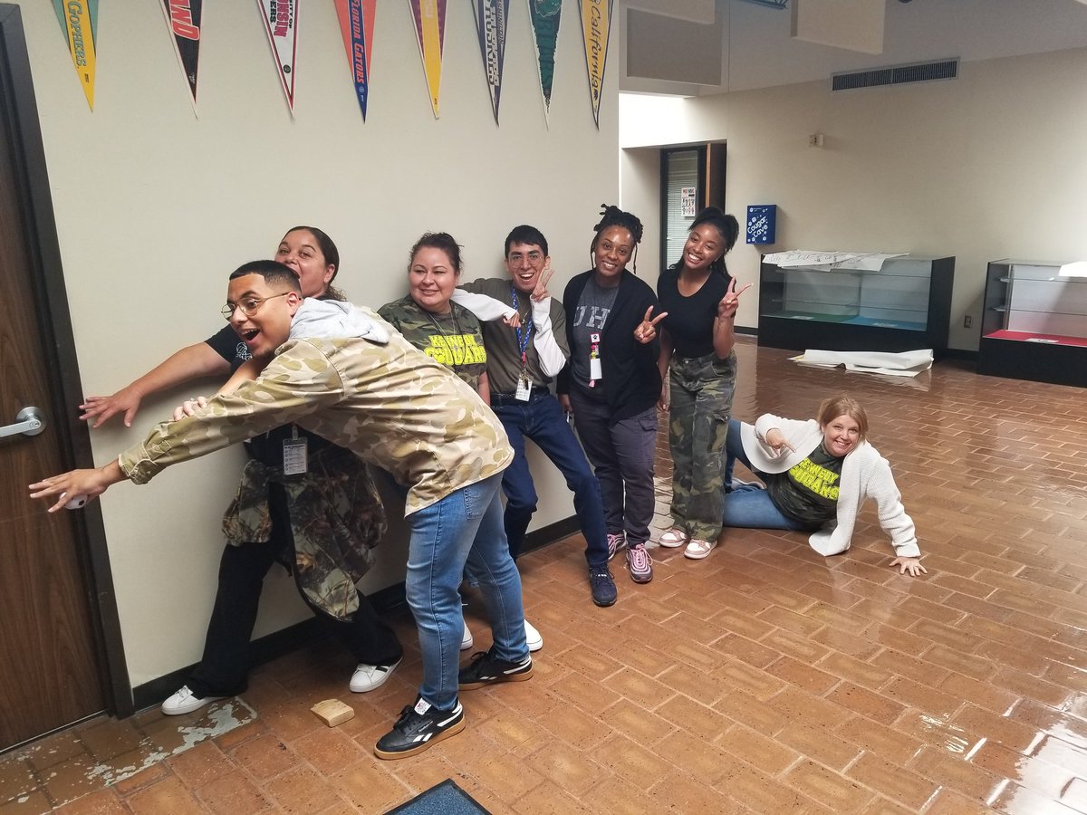 Stacey Holm-Klink (@klink_kennedy) on Twitter photo Third grade. Lunch Time...line 1 at cafeteria door.
<a href="/KennedyCougs/">Kennedy Elementary</a> <a href="/AliefISD/">Alief ISD</a> #TeamExcellence #TrainExecuteWin Third grade. Lunch Time...line 1 at cafeteria door.
<a href="/KennedyCougs/">Kennedy Elementary</a> <a href="/AliefISD/">Alief ISD</a> #TeamExcellence #TrainExecuteWin