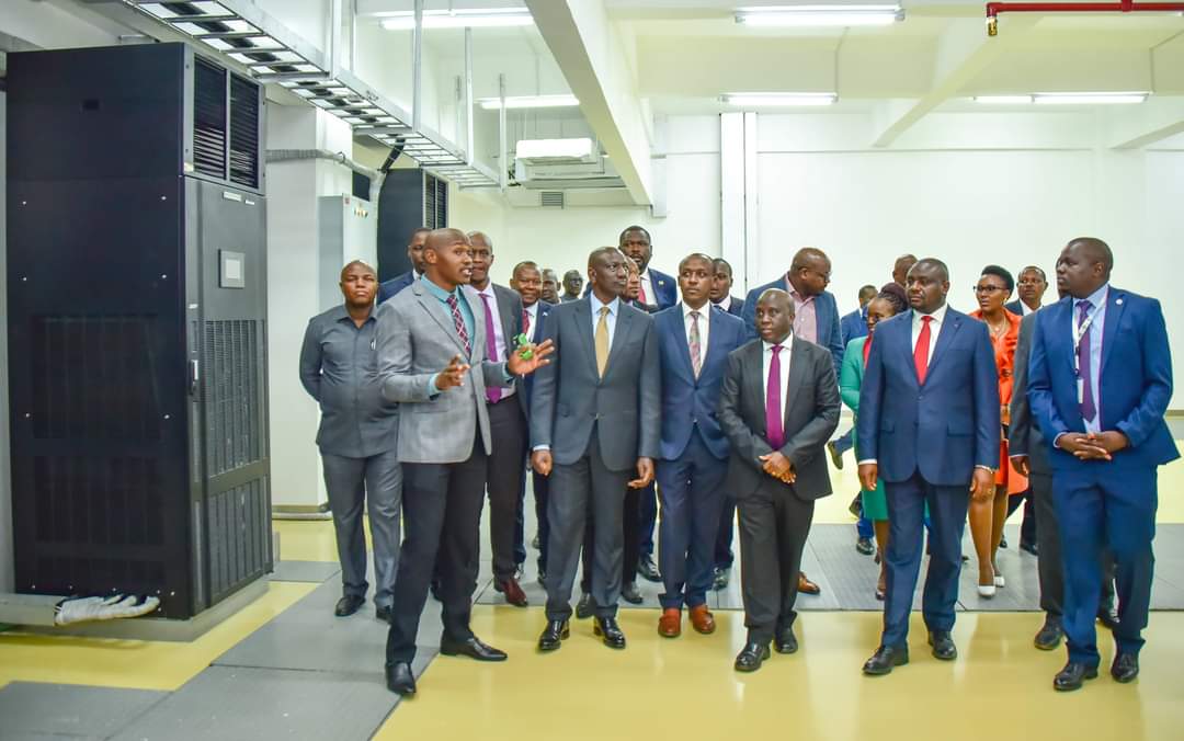 jpokwiri's tweet photo. 1/3: I was honored to host H.E. @WilliamsRuto and other key dignitaries today for the commissioning of the Open University of Kenya and the tour of Konza Technopolis. https://t.co/wTWtrzZ0Wh