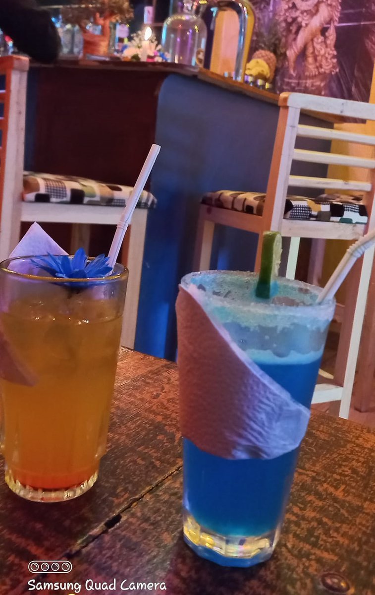 SANDRALORENAA20's tweet image. #coctails🍹 #sexinthebeach🍹 #bluelemon #beachvibes #enjoylife