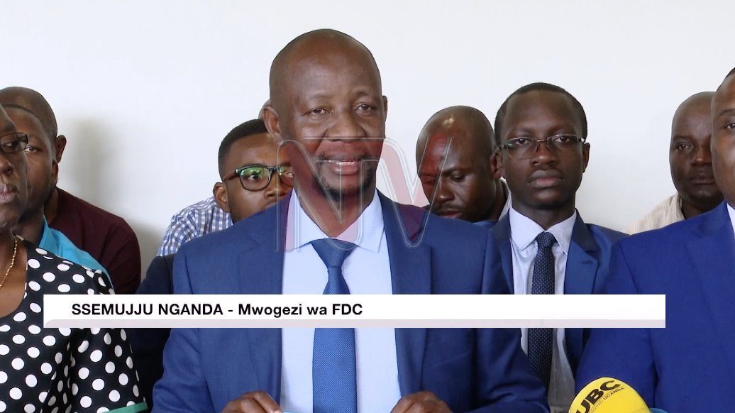 ntvuganda's tweet photo. Ekiwayi ky'ekibiina ki FDC ekitambula n'omwogezi w'ekibiina Ibrahim Ssemujju Nganda kivuddeko n’ekitegeeza ng'okulonda kw'ekibiina okugenda mu maaso okwetoloola eggwanga bwebatakumanyiiko. 

#NTVNews | https://t.co/TKRnDpWqWb https://t.co/UcXdQCUPKy
