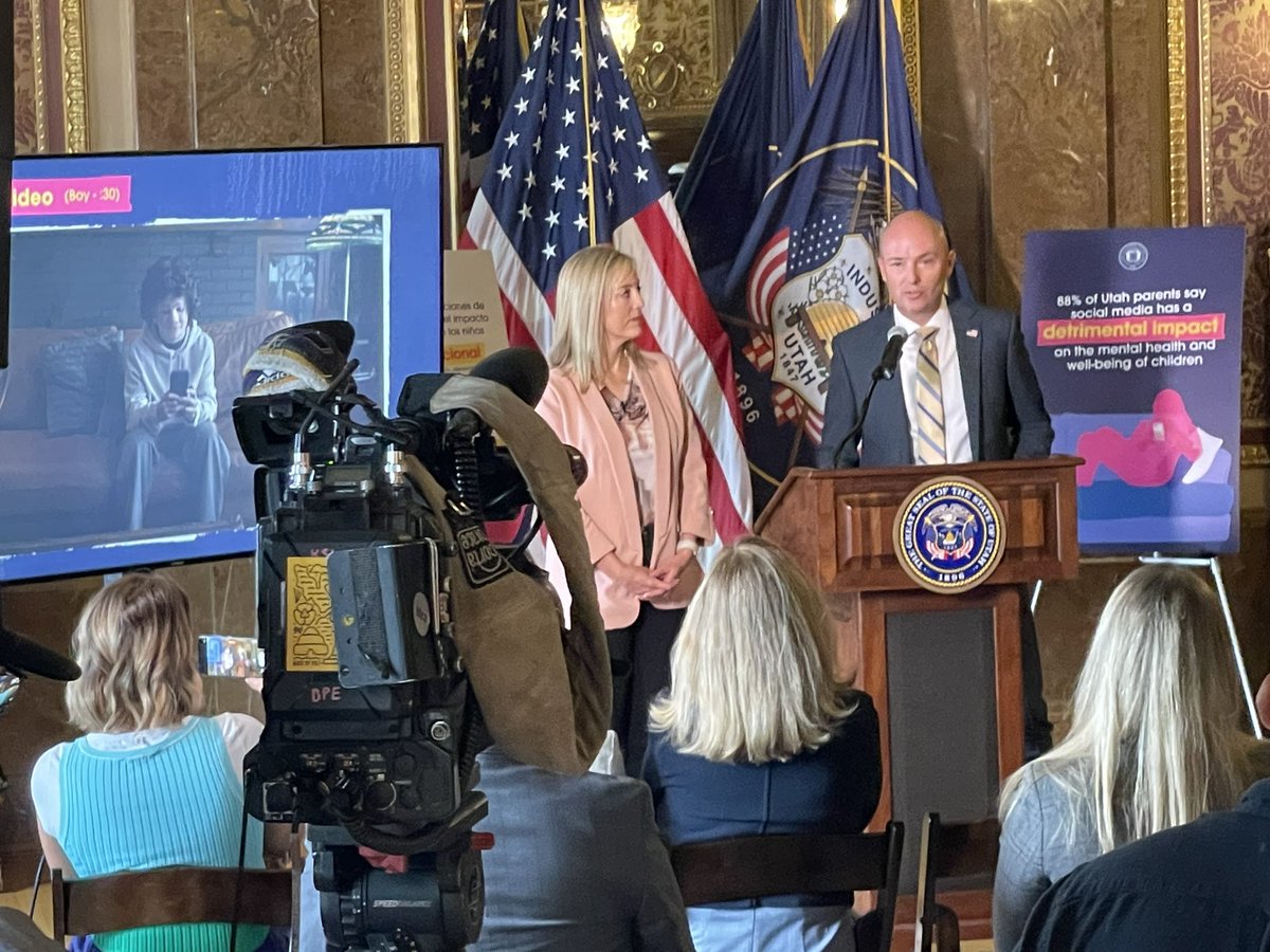 AWinderNewton's tweet photo. Those masks were a little bit freaky! See https://t.co/xieJzfCpok for more info. #Disconnect2Reconnect #utpol https://t.co/J6RSZjW5oN