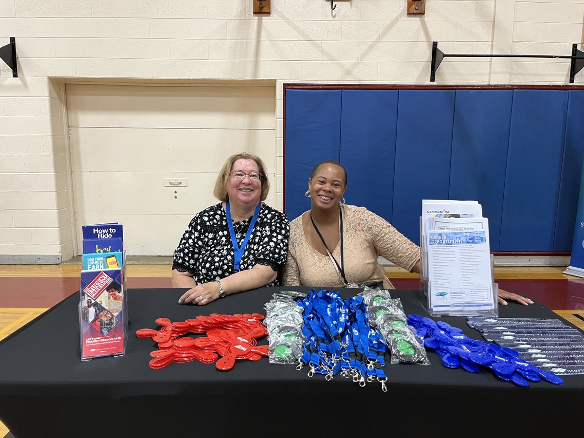 gohrt_com's tweet photo. Today, Public Outreach is at Lake Taylor High's Connecting for Students Summit to tell students and parents about Student Freedom Pass and more!
Get your own pass: https://t.co/vOIQ30pQAu

#gohrt #trytransit #studentfreedompass #norfolkva @NPSchools_VA https://t.co/PzN5plSOm1