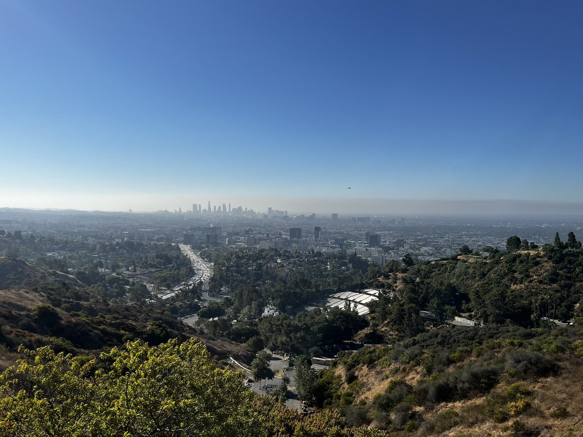 RealtorRogee's tweet photo. 8/3/2023 - Los Angeles, Hollywood Bowl &amp; Sign, 170 Freeway from Mulholland Drive Scenic Overlook https://t.co/ISBgWKNDj1