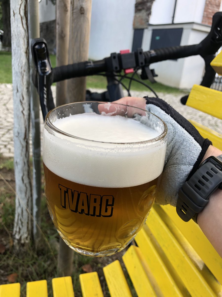OndrejKabelka's tweet photo. Zabralo to 😊 z Dolan kolem Kartouzky na Kopeček pomohly lehčí převody. Ale zadarmo to nebylo 🥵
Nakonec byla i odměna od #Tvarg https://t.co/7Mza19BdZH